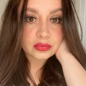 Meet your Posher, Carina